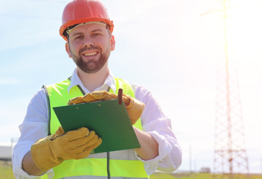 Man buiten aan het werk als fieldmanager